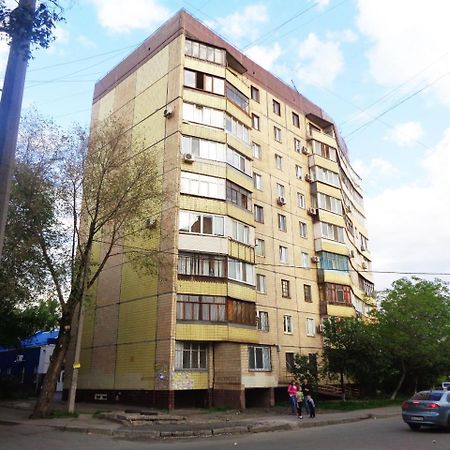 Староярмаркова С Видом На Парк И Реку ครือวอยร็อก ภายนอก รูปภาพ